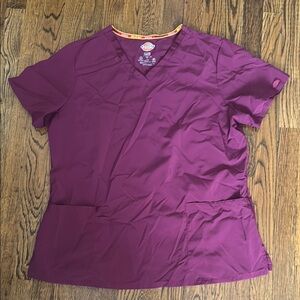 Dickies Women's Purple Scrub Top - XL
